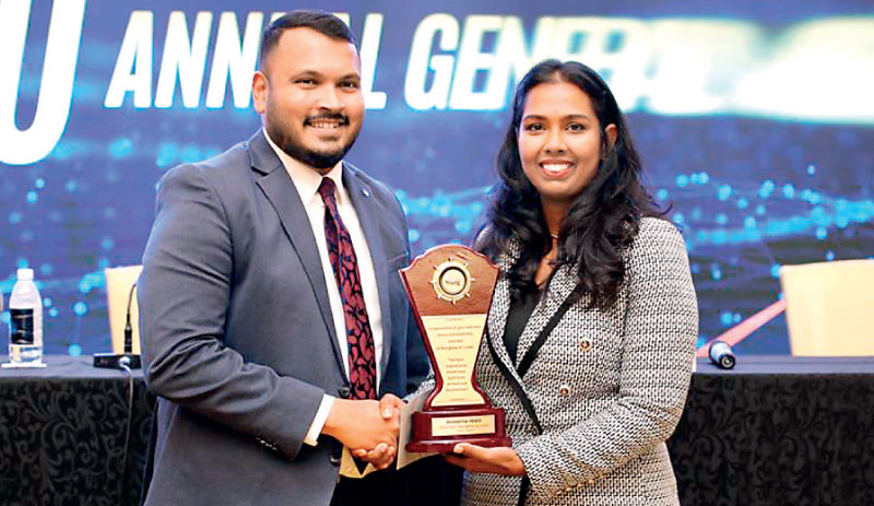 YoungShip Sri Lanka first female Chairperson Maleena Awn (right) with Rishantha Mendis 